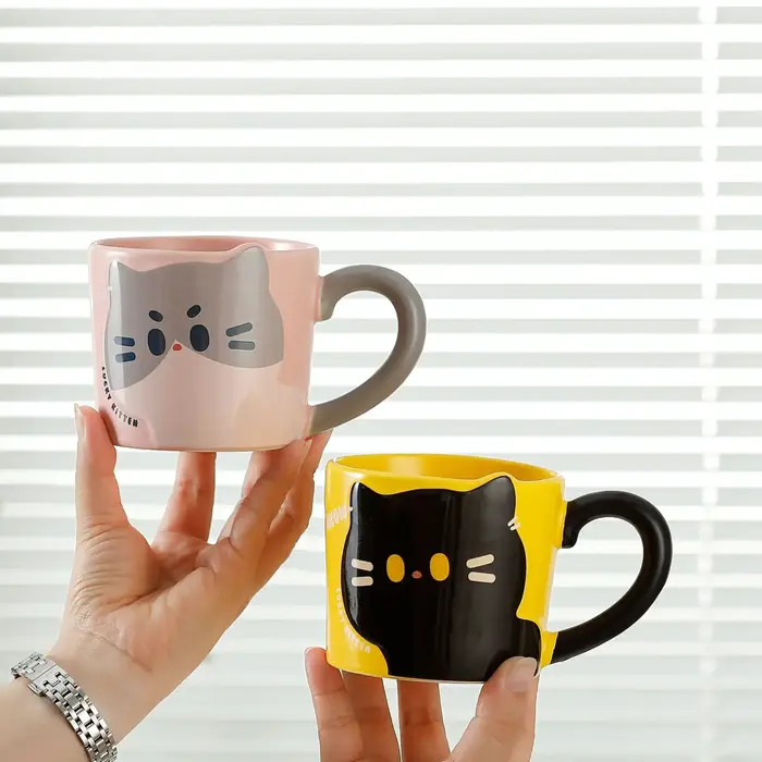 Tasse à café en céramique avec motif de chat de dessin animé japonais