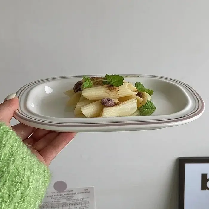 Assiette en céramique linéaire de style coréen pour dim sum