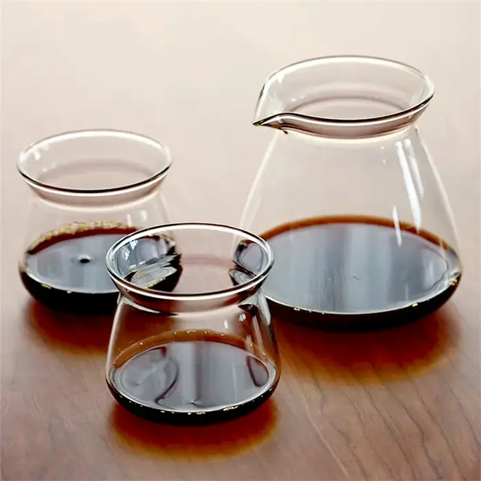 Cafetière en verre infusée à la main
