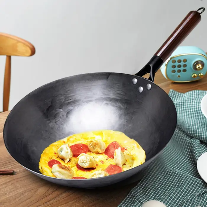 Wok traditionnel en fer, Woks sans revêtement forgé à la main pour poêle de cuisine manche en bois W