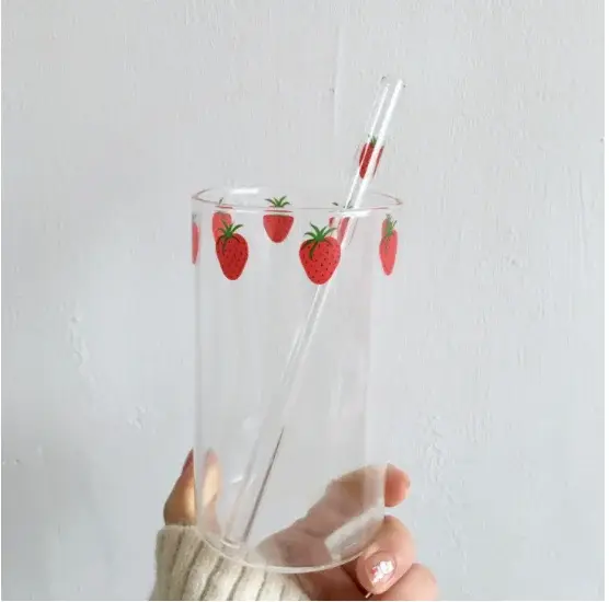 Tasse en verre mignonne à fraises de 300ml, avec paille, tasse d'eau transparente créative, lait d'étudiant, verre résistant à la chaleur Nana