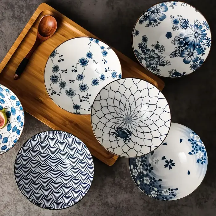 Vaisselle japonaise en céramique