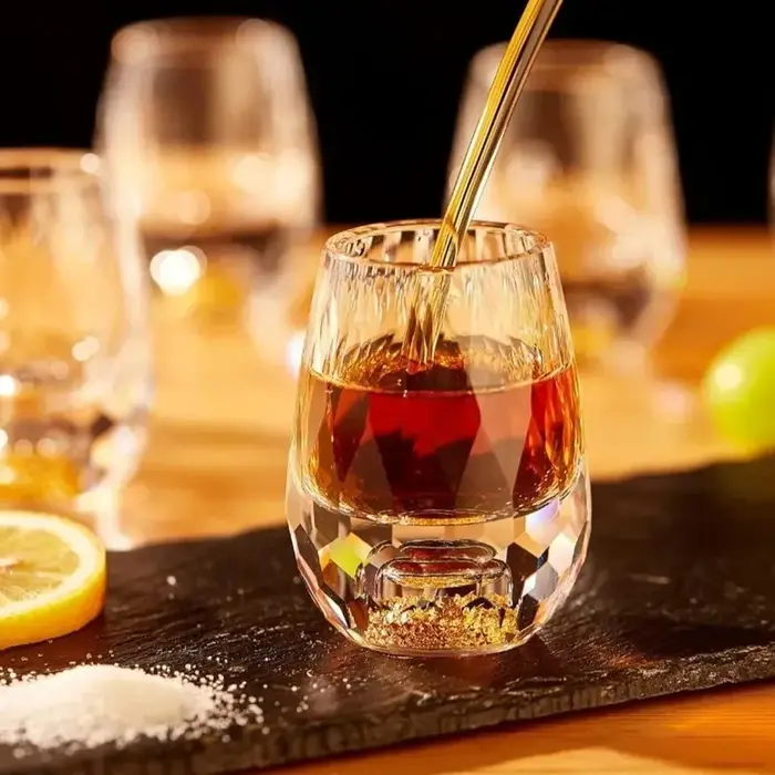 Verre à vin en cristal feuille d'or de 15 ml