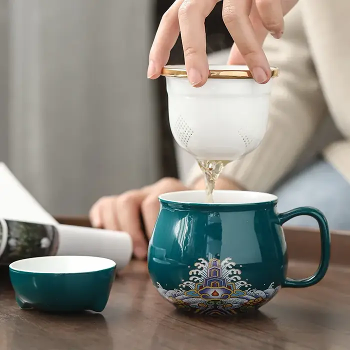 Tasse de bureau en céramique Lucky Cat avec filtre à thé et couvercle