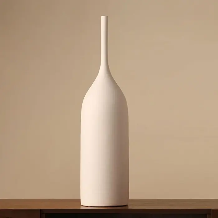 Vase décoratif en porcelaine