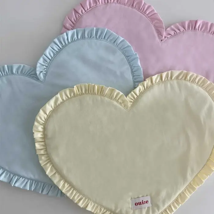 Nouveaux sets de table en forme de cœur