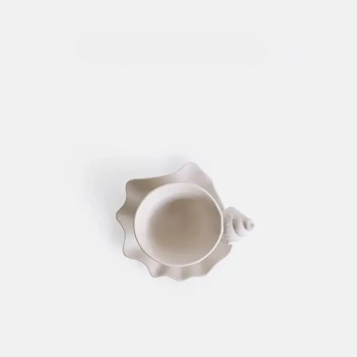 Tasse à café en céramique à coque mate
