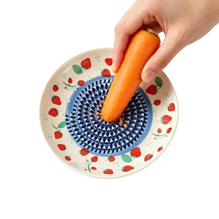 Râpe à ail en céramique manuelle