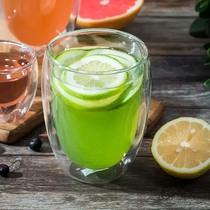 Tasse en verre borosilicaté à double paroi