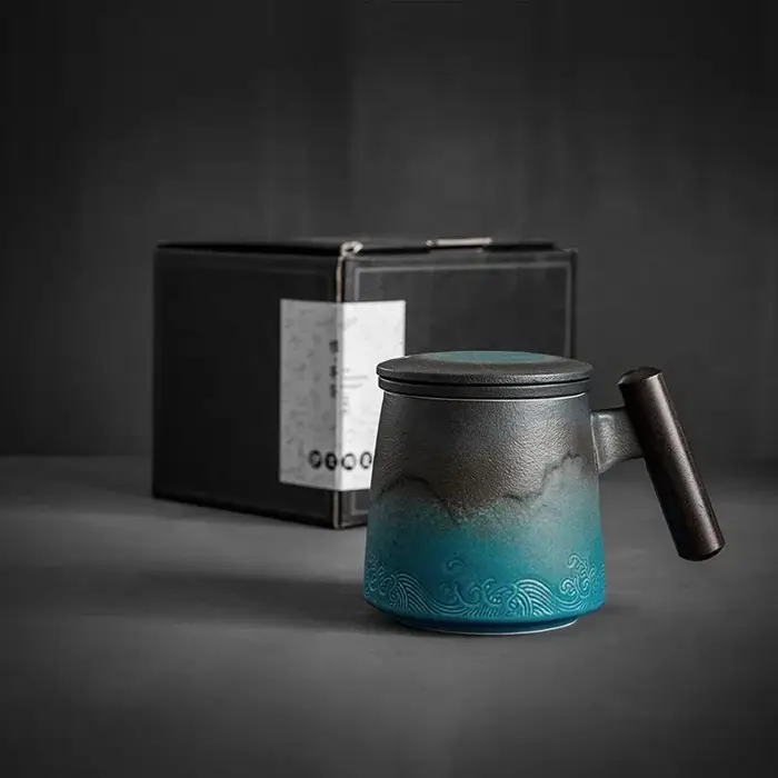 Tasse à café thermique en céramique avec poignée en bois