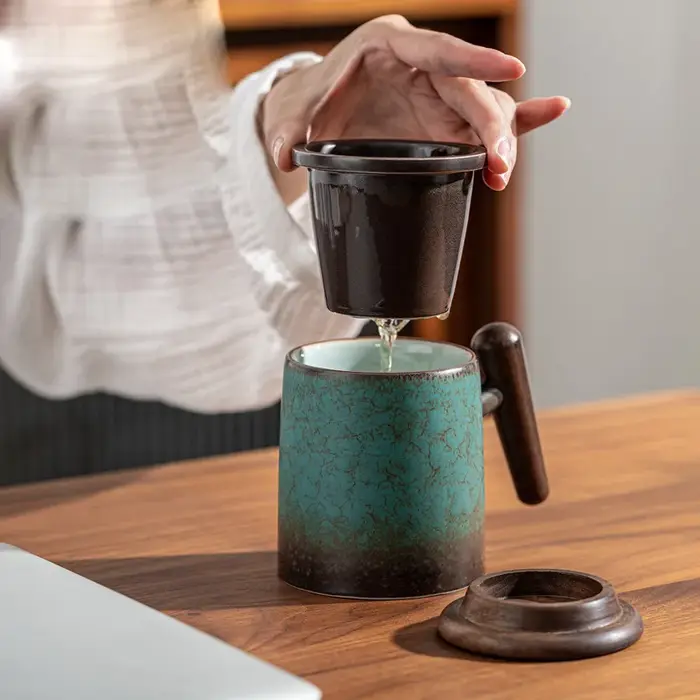 Grande tasse à thé en céramique rétro avec filtre
