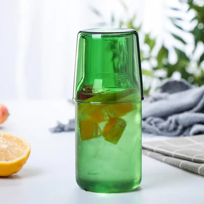 1 ensemble de carafe à eau de chevet et de gobelets en verre