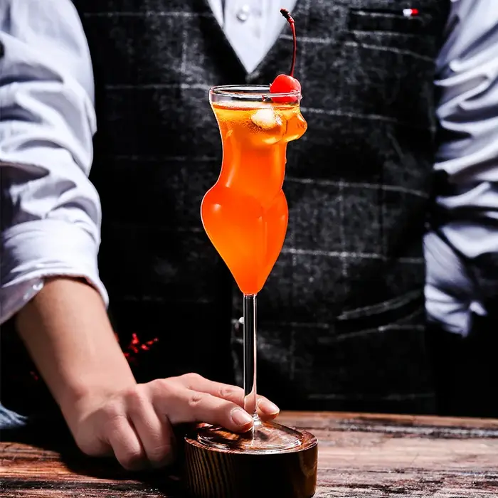 Verre à Cocktail créatif en forme de corps pour femme