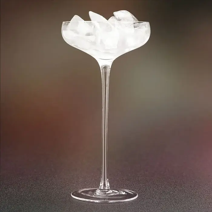 Verre à Martini élégant à tige ultra haute pour Bar japonais