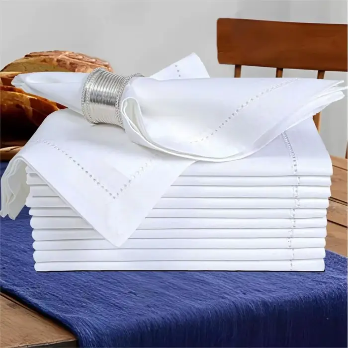 Ensemble de 6 serviettes en lin cousues