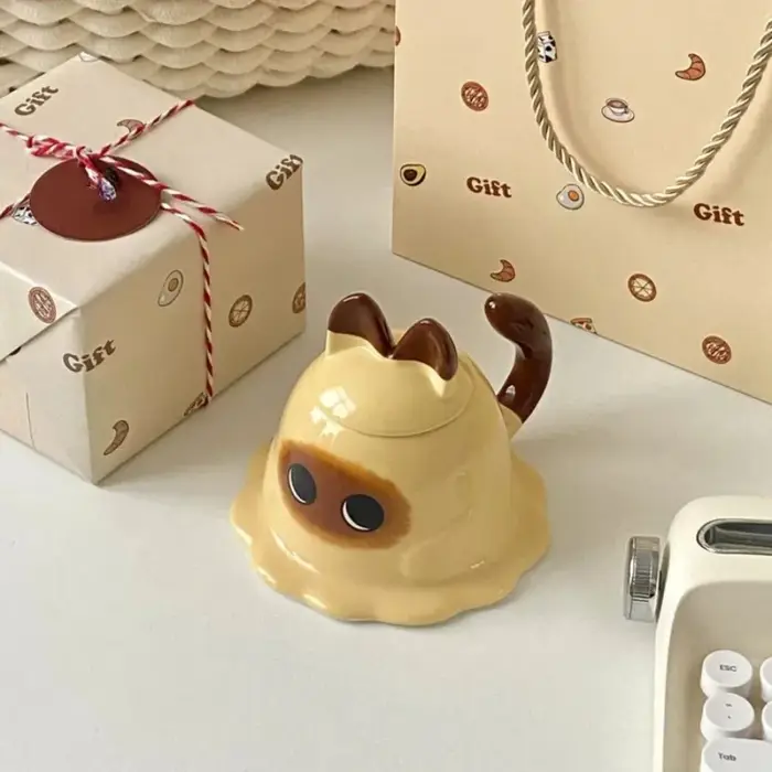 Kawaii chat siamois purée de pommes de terre tasse à café mignon