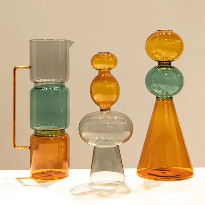Vase Transparent en verre coloré minimaliste