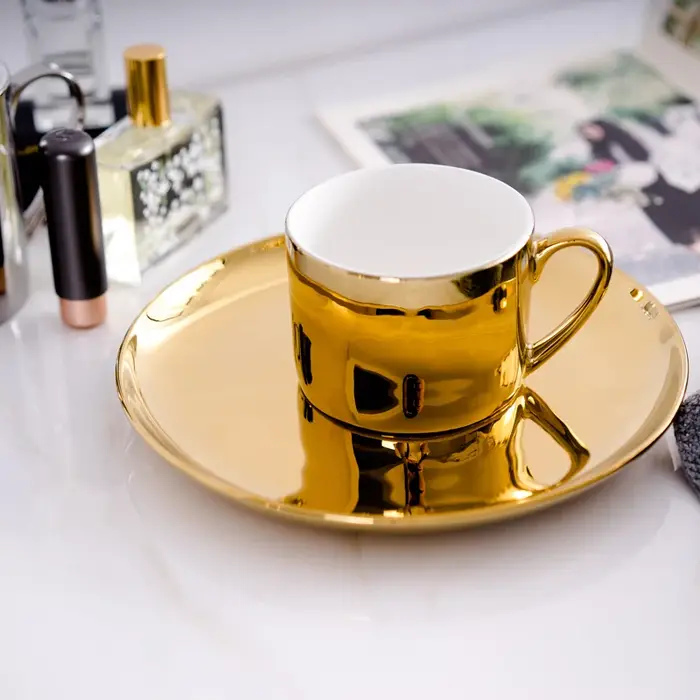 Ins – tasse à café en or plaqué argent