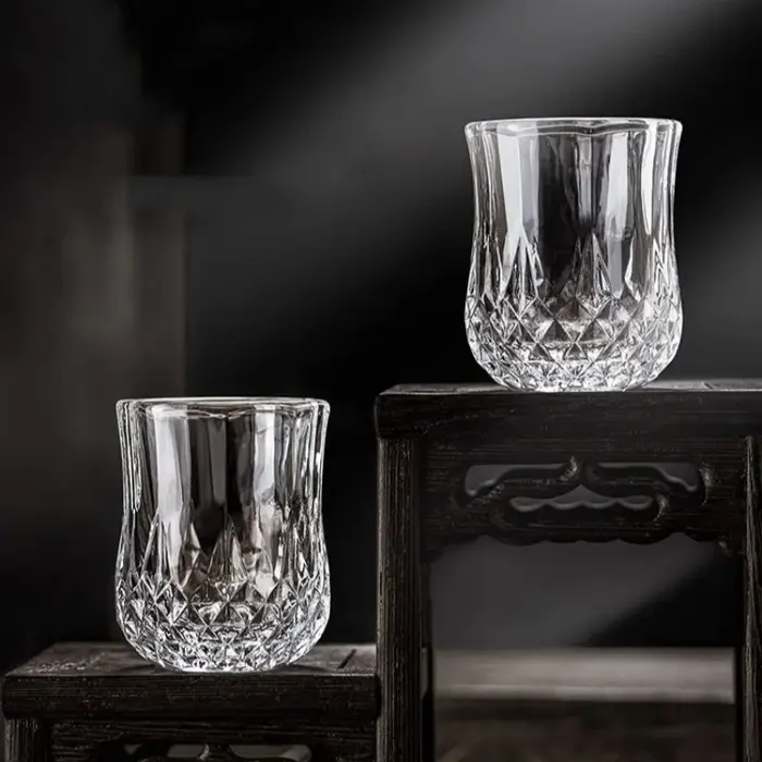 Verre à whisky en forme de rhum