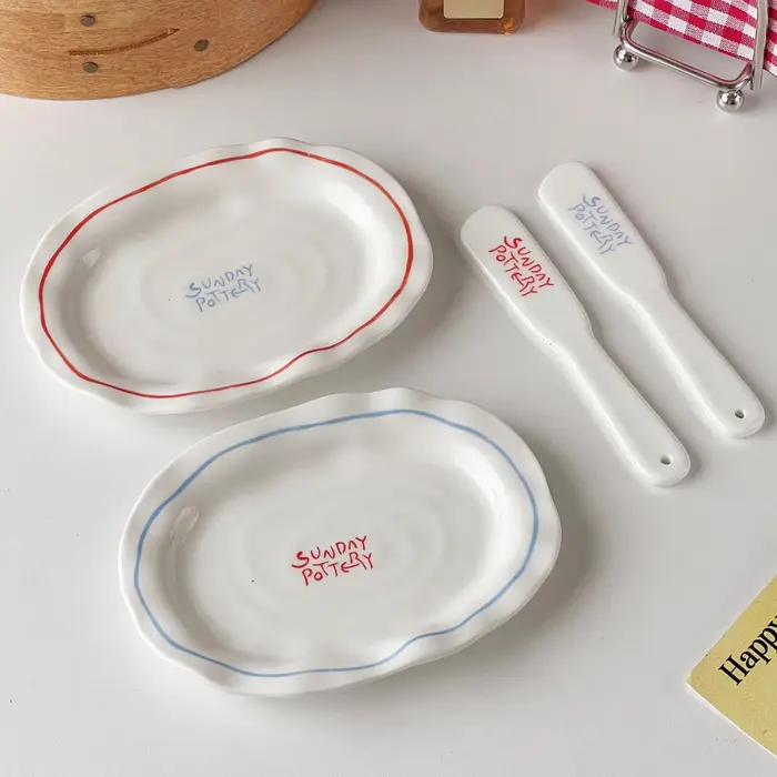 Assiette de pâtes en céramique de couleur unie simple