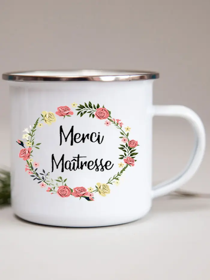 Tasses en émail imprimées de fleurs françaises
