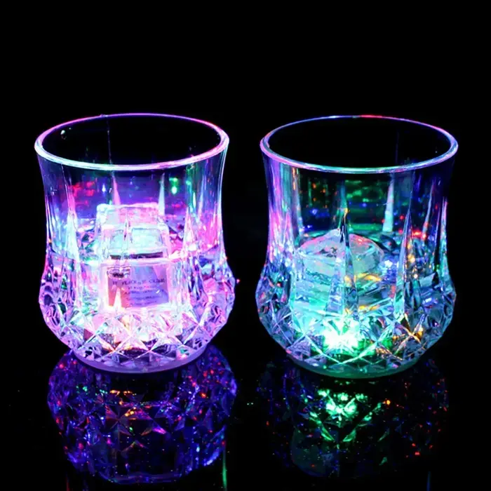 Verre à vin lumineux automatique, eau, boisson, ananas, vin rouge, bière, whisky, nouveau verre clig