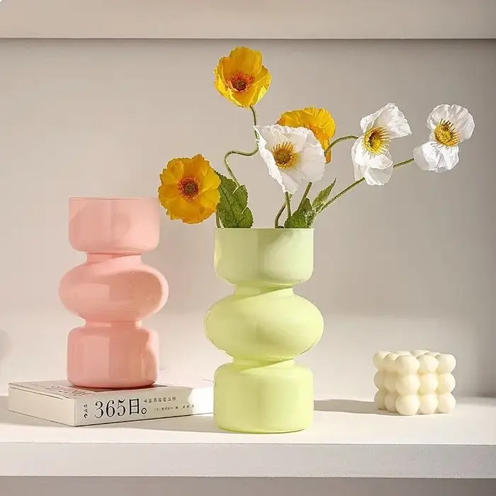 Vase en verre de style rétro européen
