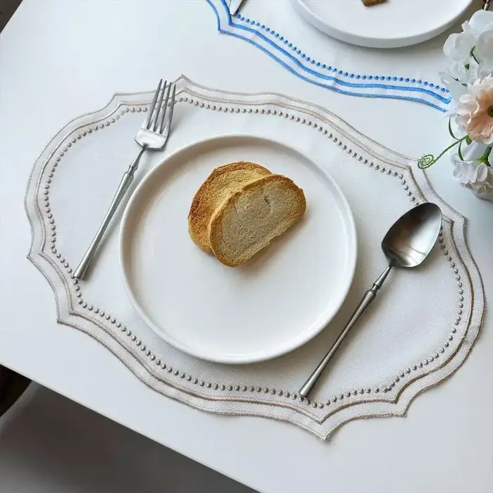 Set de table vintage brodé en tissu imitation coton-lin
