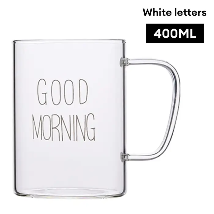 Tasse en verre du bonjour