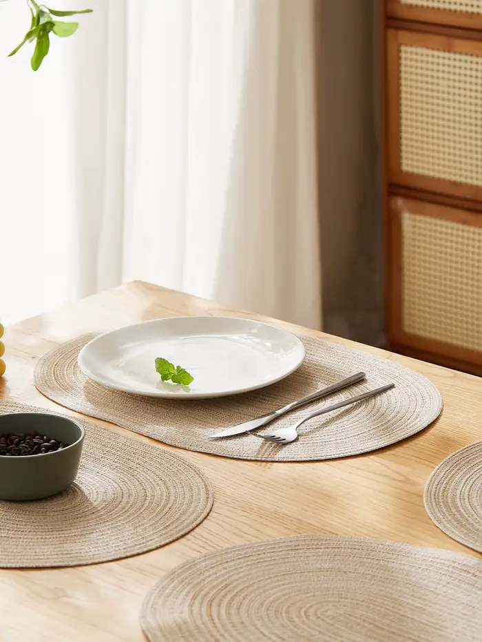 Ensemble de 4 sets de table ovales beiges