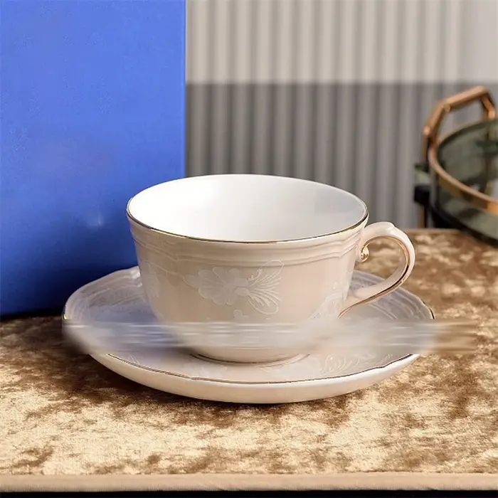 Tasse en céramique italienne assiette vaisselle thé de l'après-midi
