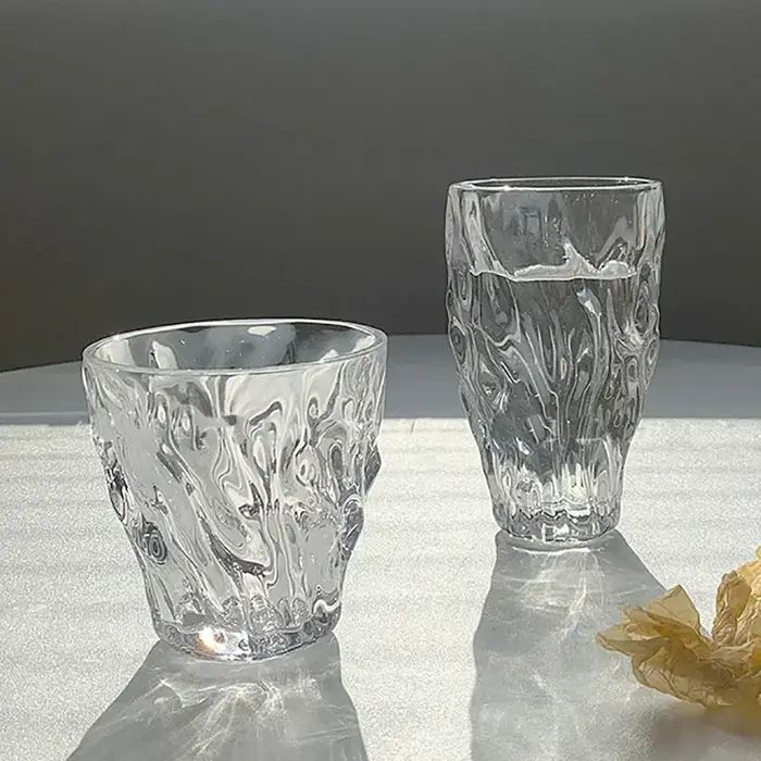 Tasse en verre texturé de style Ins