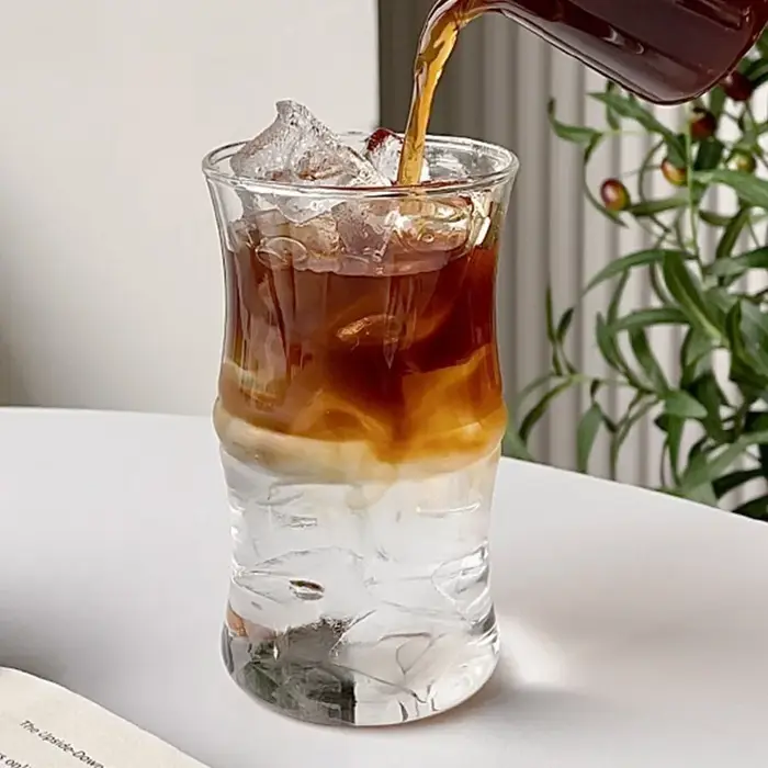 Verre à café en forme de bambou