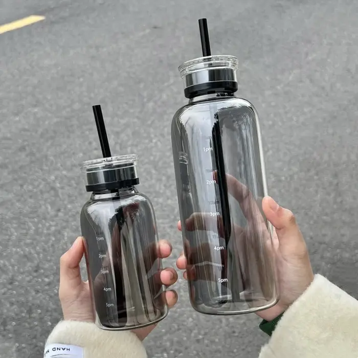 Grande bouteille d'eau en verre avec paille de 300/500/750ml