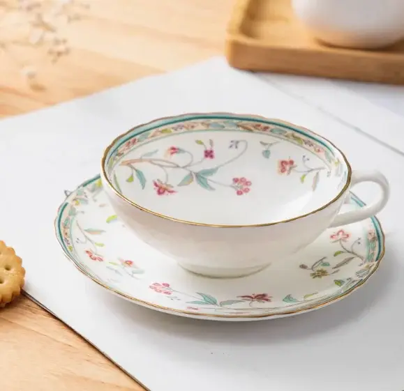 Tasse à café et thé Sophia China et ensemble de cuillères S/05 er, tasse en céramique, porcelaine av