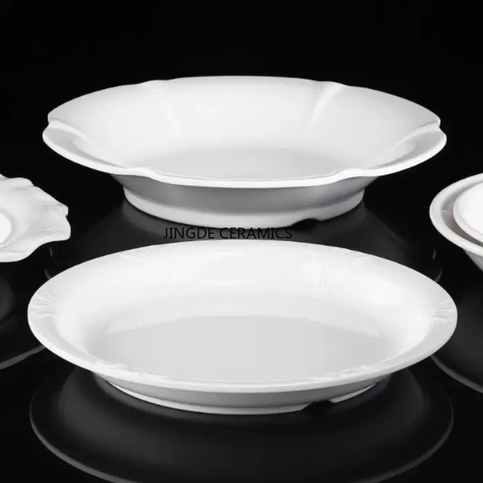 Assiette blanche en mélamine