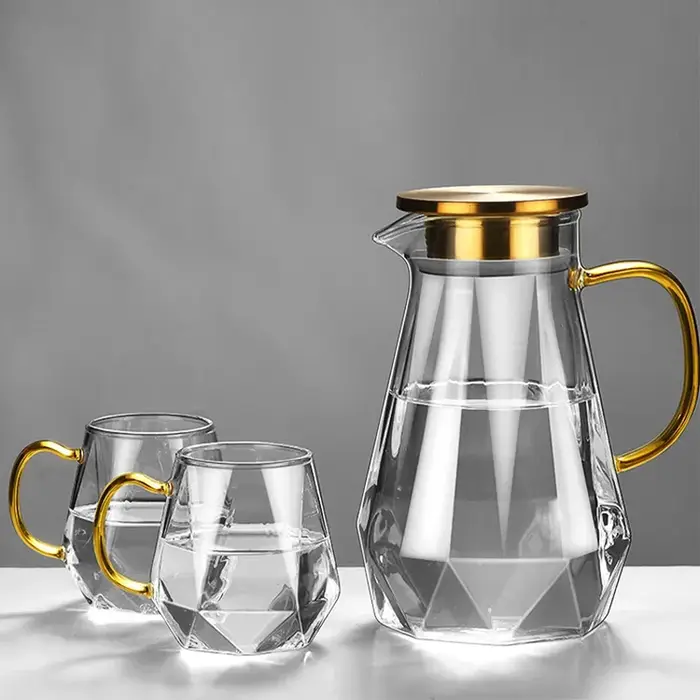 Bouteille d'eau en verre de grande capacité
