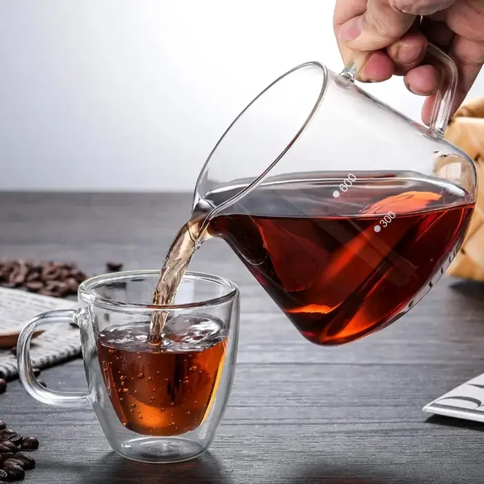 Serveur de café avec goutteur en verre