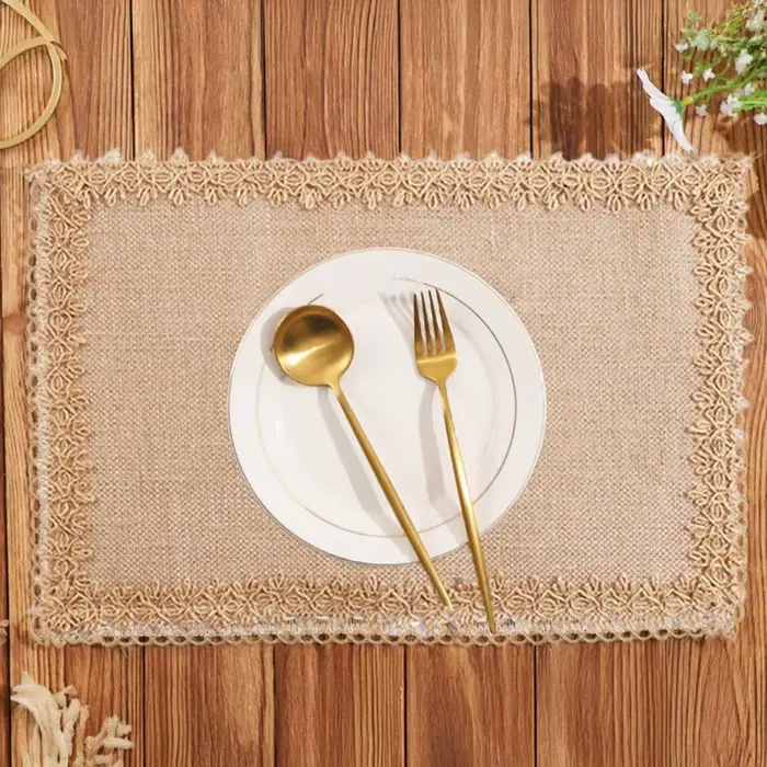 Napperons bohèmes en jute