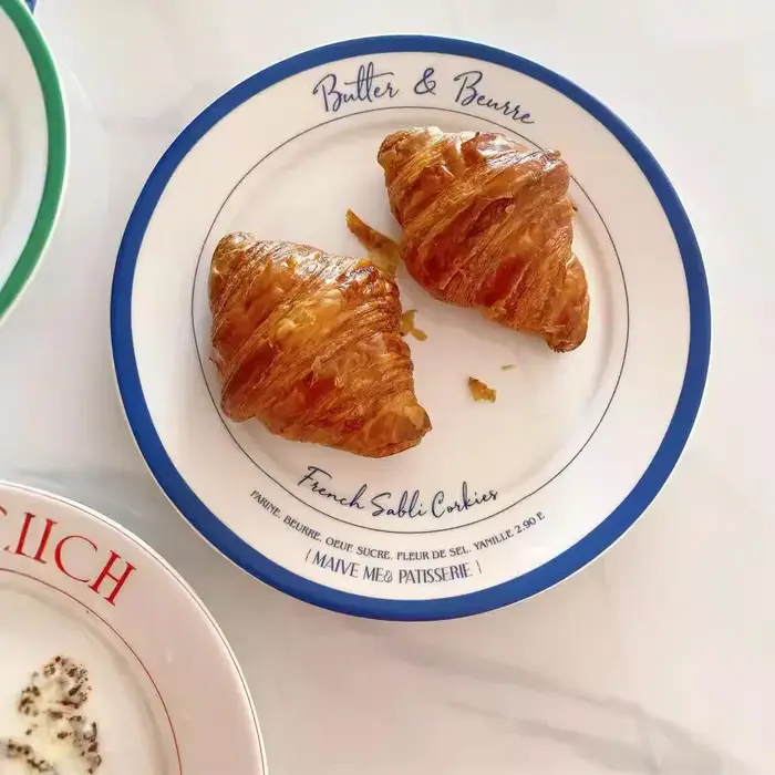 Plat français individuellement rond en céramique