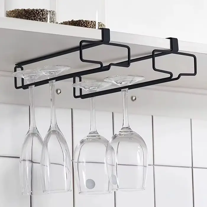 Support de rangement suspendu pour verres à vin sous armoire