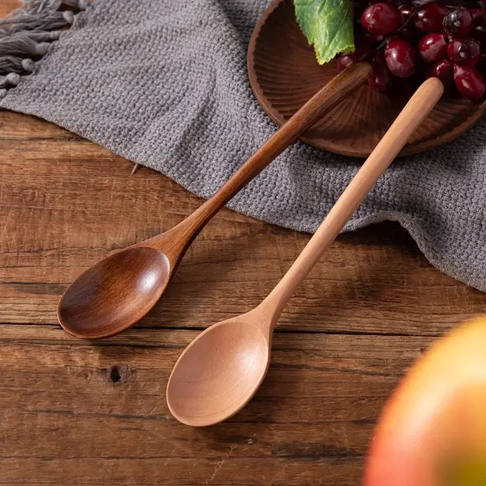 Cuillère à soupe en bois
