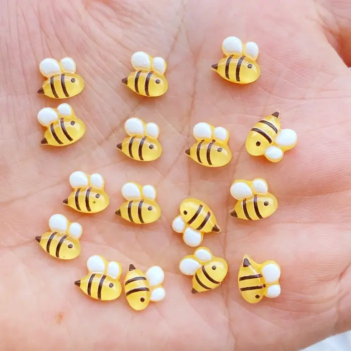 Mini Figurine en résine d'abeille