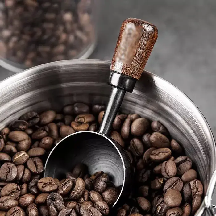 Cuillère à café à manche en noyer