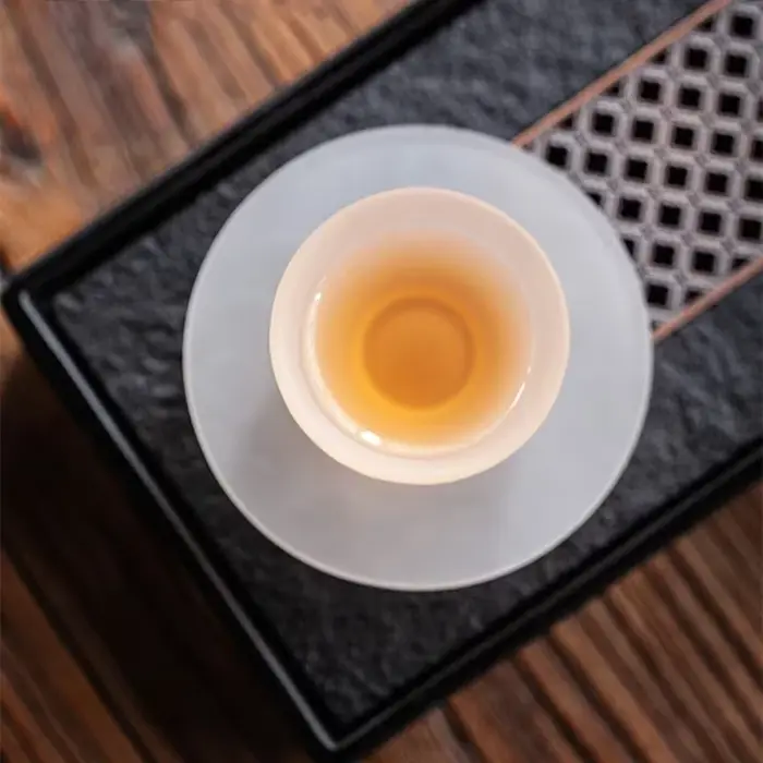 Tasses à thé givrées en forme de nuage