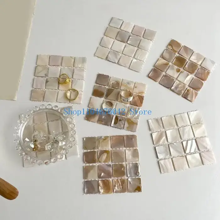Sous-verres carrés en coquille conque naturelle