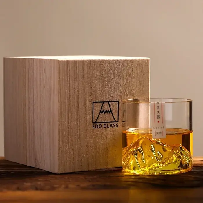 Verre à whisky japonais à l'ancienne