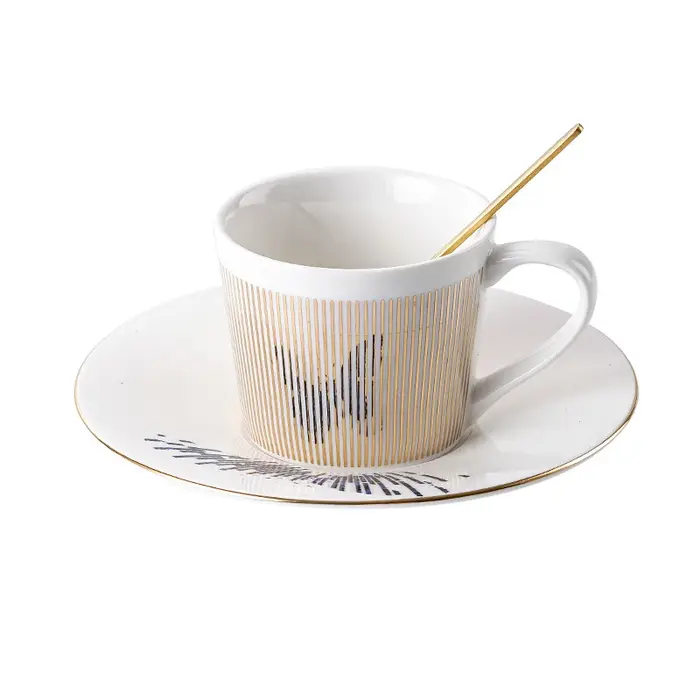 Tasse anamorphique cheval créative