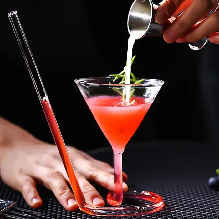 Verre spirale Cocktail tasse créative verre paille verres à vin Triangle jus Martini vin rouge whisky tasses fête Bar vin ensemble cadeau