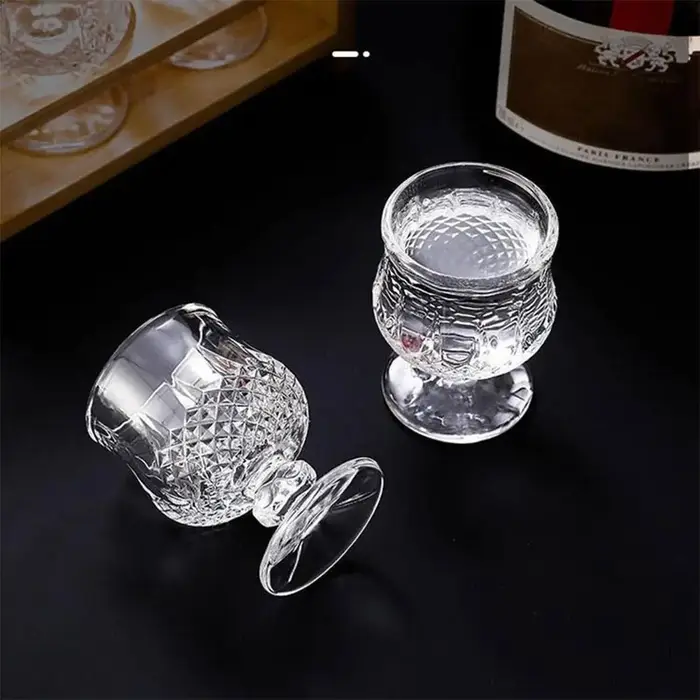 6 pièces créatif Vintage sculpté verre tasse Mini fruits liqueur